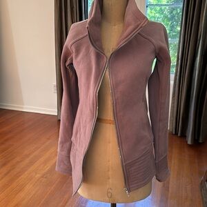 Lululemon jacket size 6
